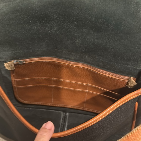 Vintage Dooney & Bourke Black & Brown Fold Over Leather Crossbody Should… - Picture 9 of 16